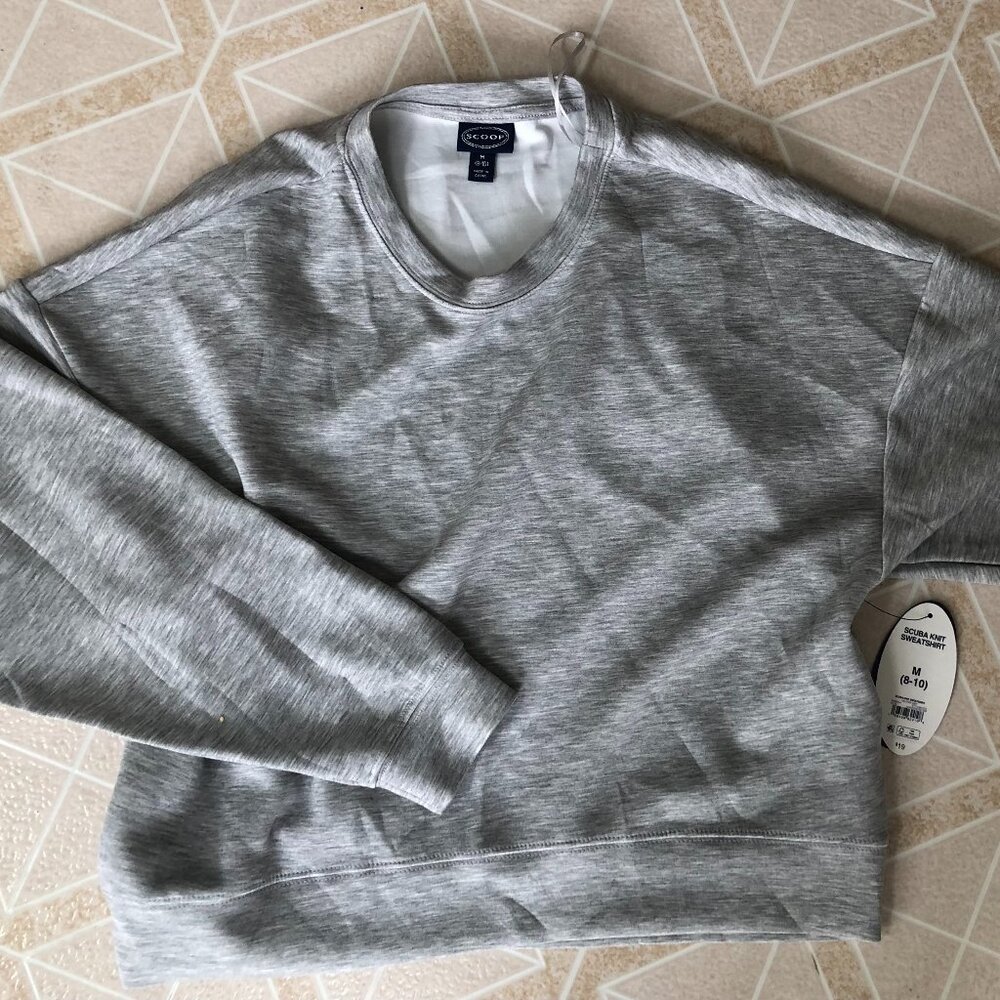 Gray M crewneck Sweatshirt (very soft, and brand new and never worn)